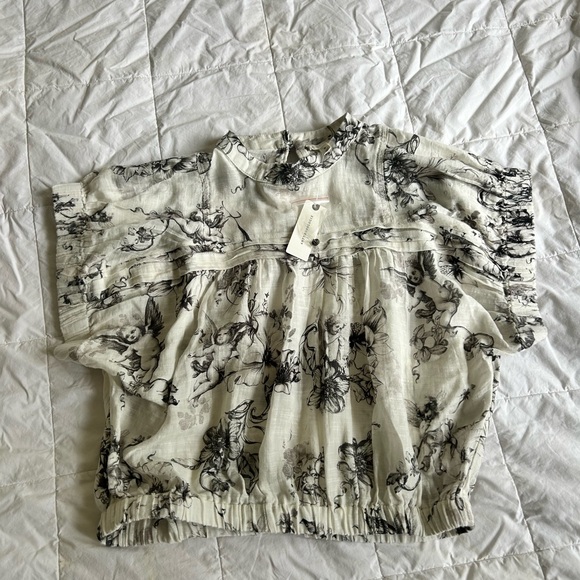 Floral Print Ruffle Sleeve Top - Picture 4 of 8